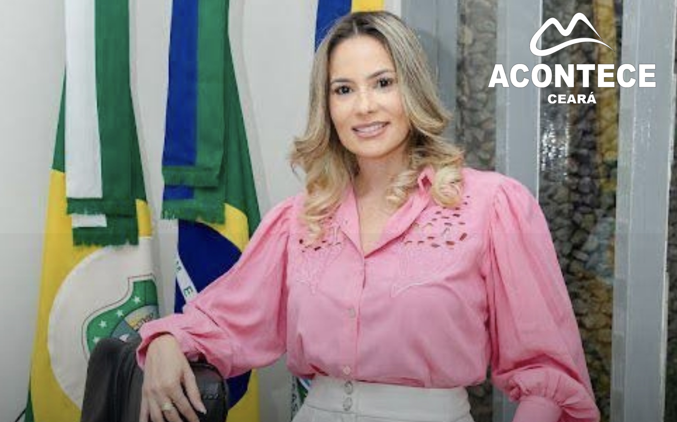 Prefeita Giordana Mano de Nova Russas reduz próprio salário, do vice e dos secretários