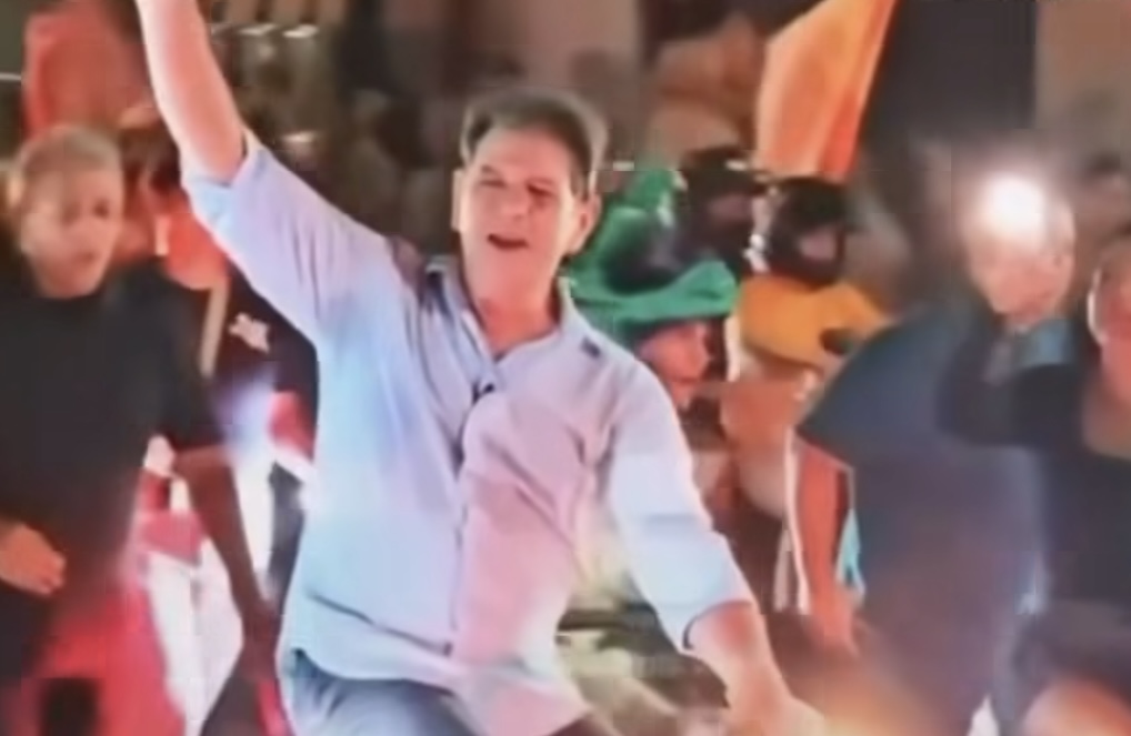 20 ANOS DEPOIS E UMA TRAIÇÃO, CID GOMES ESTÁ DO OUTRO LADO: VÍDEO RELEMBRA PAPEL DE CIRO NA ASCENSÃO POLÍTICA DO IRMÃO