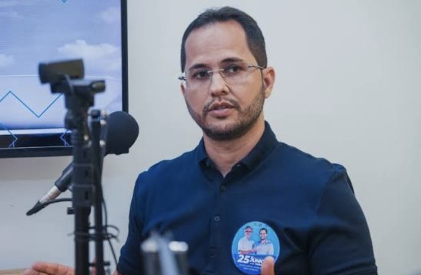 O PREFEITO DE EUSÉBIO DR. ARIMATÉIA JR. É INDICADO AO PRÊMIO DESTAQUE POLÍTICO - MELHORES PREFEITOS DO CEARÁ 2025-2026