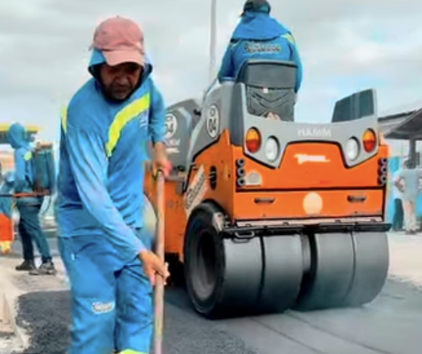 PARQUE DOM PEDRO: AVENIDA I DO PARQUE DOM PEDRO RECEBE PAVIMENTAÇÃO ASFÁLTICA APÓS SERVIÇOS DE DRENAGEM E SANEAMENTO