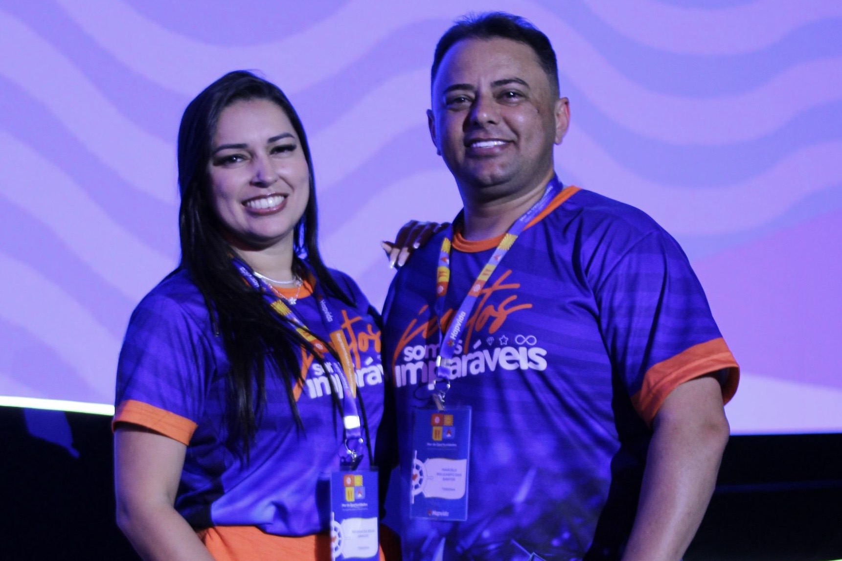 DE AUXILIAR DE PRODUÇÃO A EMPRESARIOS DE SUCESSO: A TRAJETORIA INSPIRADORA DE MARCELO POLICARPO E TATI POLICARPO